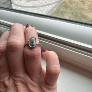 10k white gold vintage inspired size 5 ring